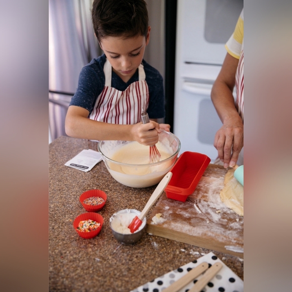 Jr. Baking Set - Picture 3 of 4